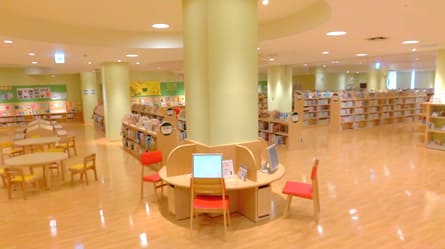 沖縄市立図書館