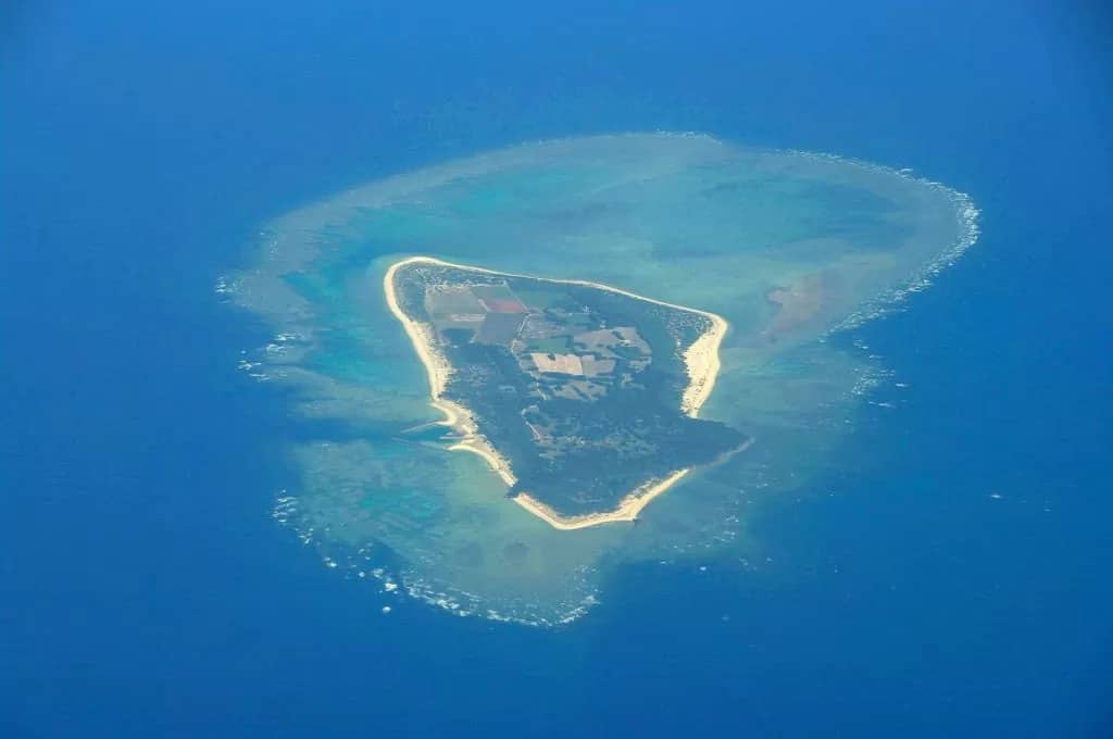 水納島(みんなじま)