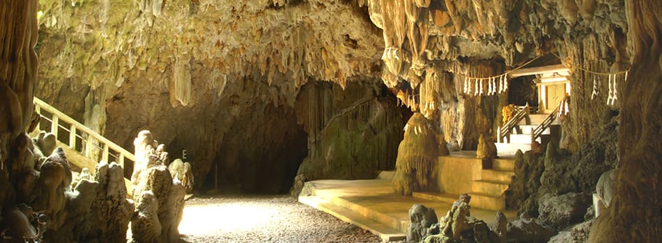 普天間宮奥宮の内装