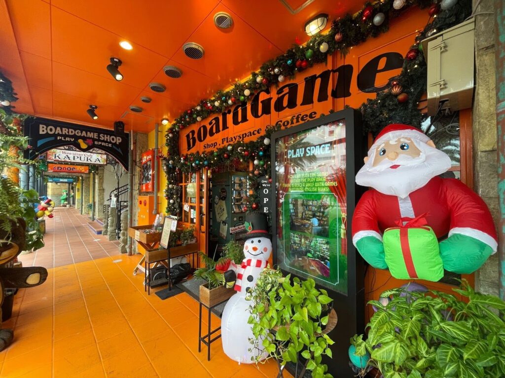 サイコロ堂シーサイド入口