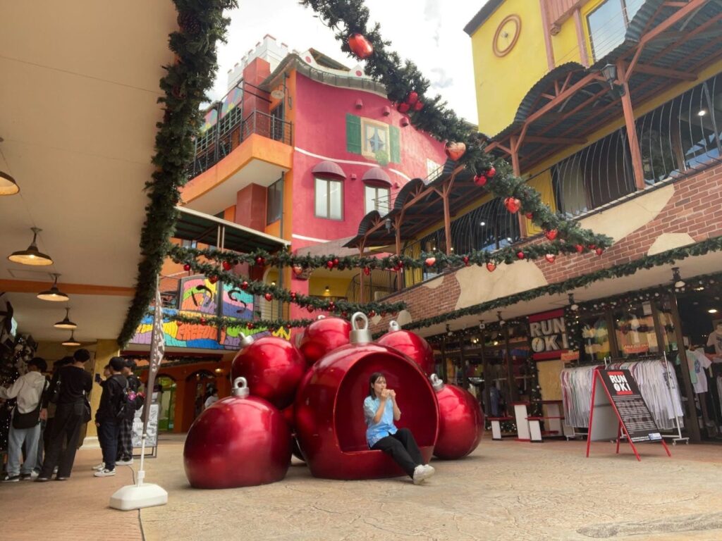 外で食べるはーるー