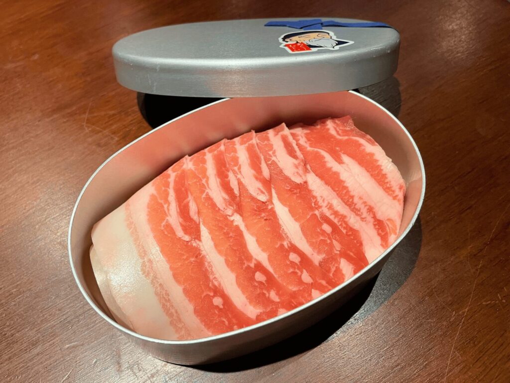 弁当箱に入った金アグー