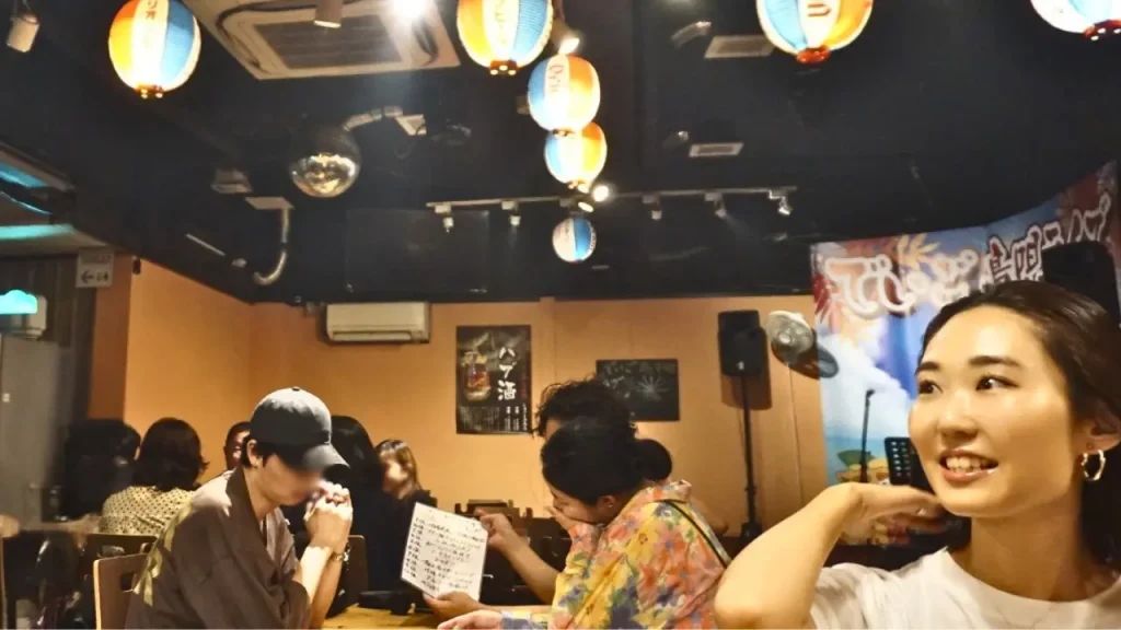 島唄ライブ居酒屋でいご店内雰囲気