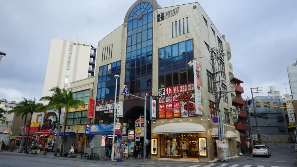 島唄ライブ居酒屋でいご外観