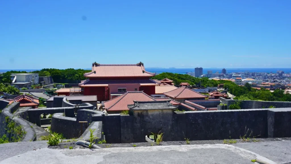 首里城裏手側から