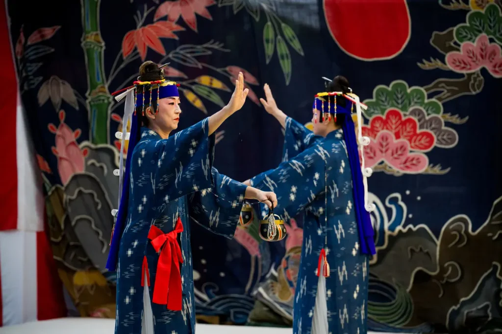 竹富の奉納芸能タノリャー